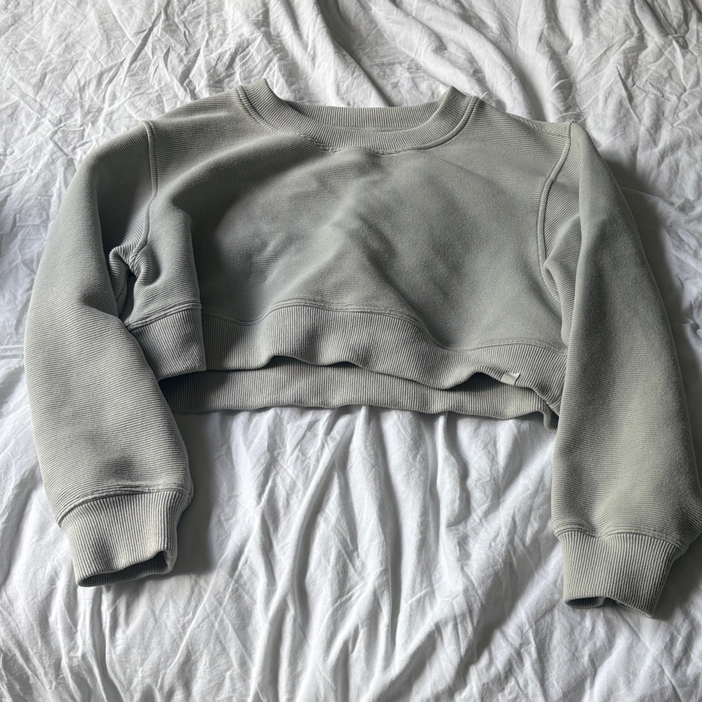 Varley Light Gray Ribbed Crewneck Sweatshirt